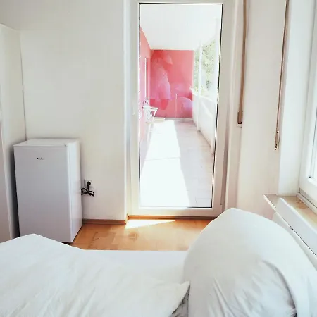 Monteur & Mit Wlan & Parkplatz * Muhlhausen (Neumarkt)